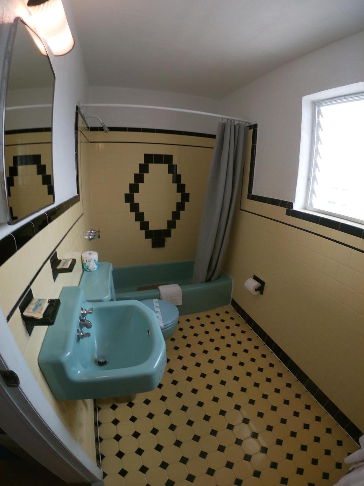 Sea Chest Motel Dot Com Уайлдвуд-Крест Экстерьер фото